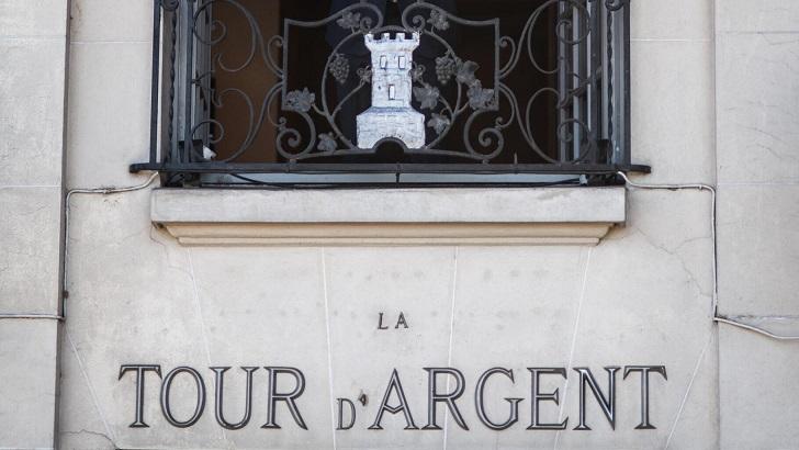 83 de sticle de vin în valoare de 1,5 milioane de euro au fost furate de la un restaurant din Paris