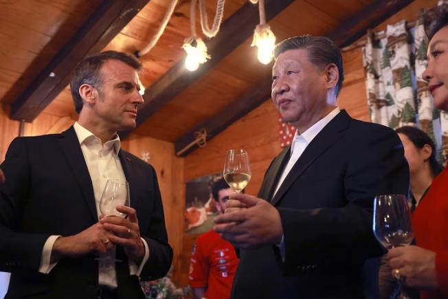 Coniacul lui Macron - singurul lucru care a mers fără probleme cu Xi Jinping