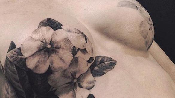 Tatuaj: Sanii, operati de cancer, pot deveni opere de arta