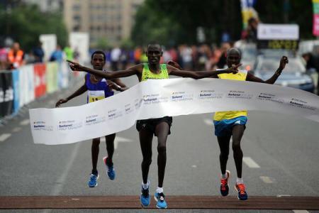 Un kenyan a castigat semimaratonul Bucuresti