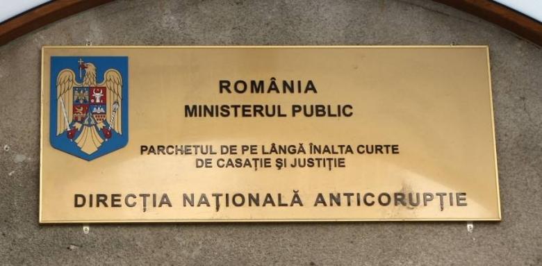 Procuror prins în FLAGRANT în timp ce primea mită. A fost reținut