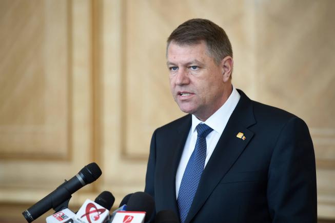 Klaus Iohannis îi răspunde lui Tăriceanu: Le demite sau nu pe Laura Codruța Kovesi și Livia Stanciu?