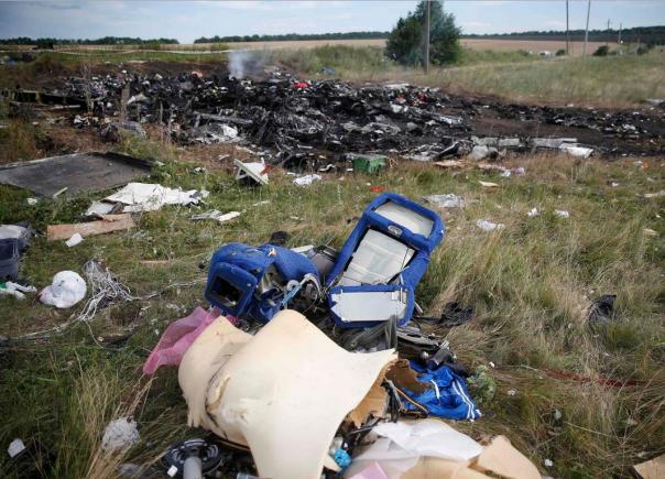 Au falsificat sau nu ruşii imaginile legate de zborul MH17? Un expert german contrazice raportul Bellingcat