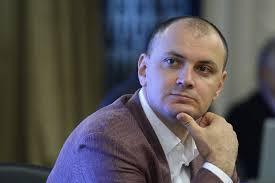 Sebastian Ghiţă acuză presiuni şi o lovitură de stat şi de palat