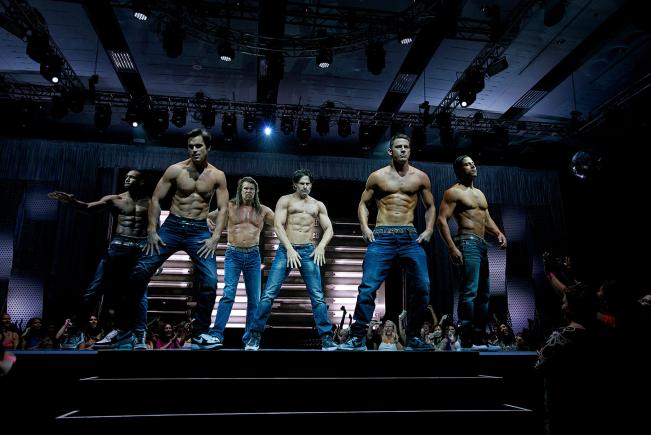 Fetelor, dați buzna. „Magic Mike XXL” în cinema. Pachețele-pachețele de mușchi, de luat acasă (VIDEO)