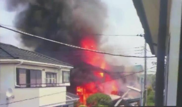 Tokyo: Un avion de agrement s-a prăbușit peste o zonă rezidențială (Video)