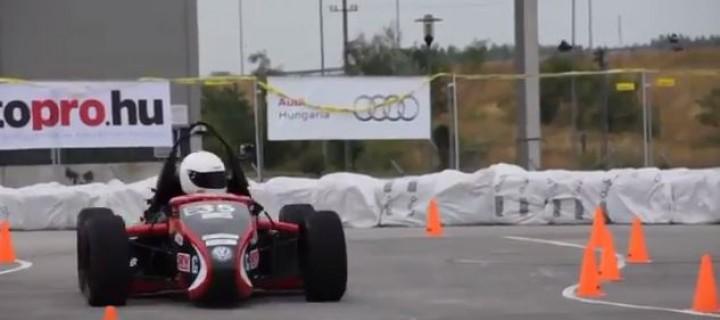 Studenţi din Iaşi au construit o maşină mai rapidă decât un Ferrari (VIDEO)