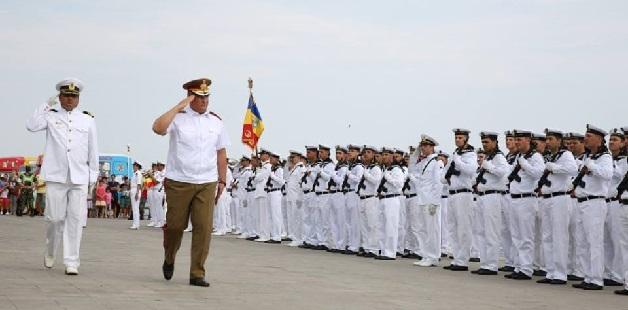 Sub privirile preoţilor. Zeul Neptun vine la Constanţa de Ziua Marinei Române