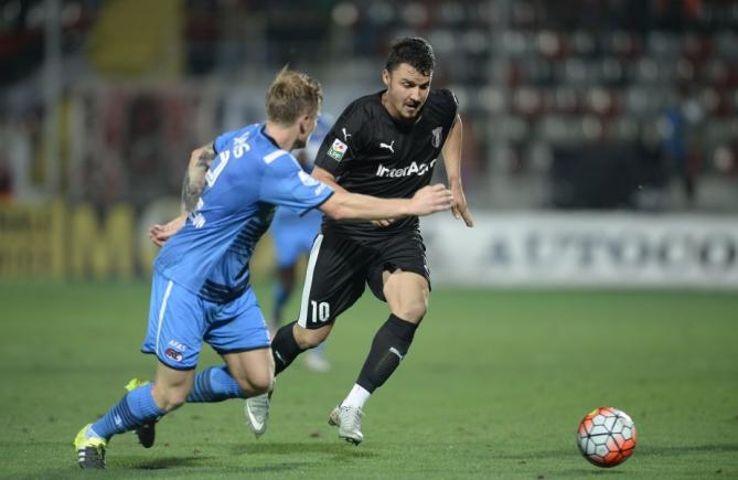 România fără nici o echipă în Europa: Rosenborg - Steaua 0-1 şi AZ Alkmaar - Astra 2-0 