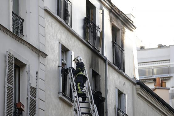 VIDEO: Un incendiu suspect a făcut opt victime la Paris, inclusiv doi copii