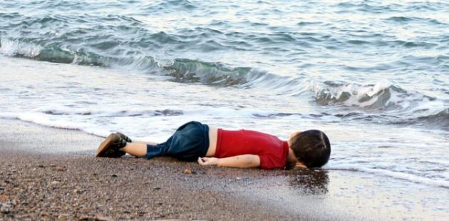  „Copiii mi-au alunecat din mâini”, povesteşte tatăl lui Aylan, micuţul sirian înecat în  Turcia