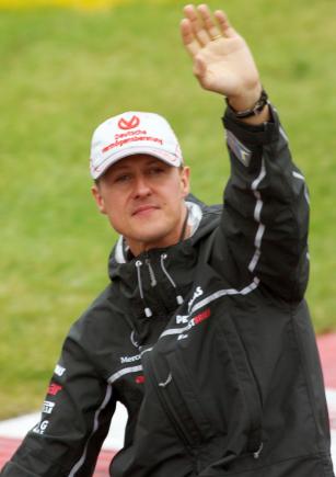 CUMPLIT. Michael Schumacher a ajuns să cântărească 45 de kilograme! Progresele, dureros de lente