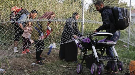 UNICEF: Un refugiat din patru este copil. De la începutul anului, 133.000 de copiii suferă alături de părinţii lor în criza refugiaţilor