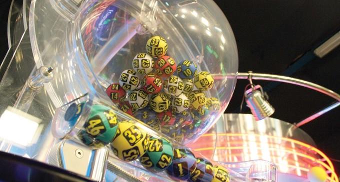 Loto 6/49 din 25 octombrie 2015. Reportul la categoria I a ajuns la peste 5,1 milioane euro 