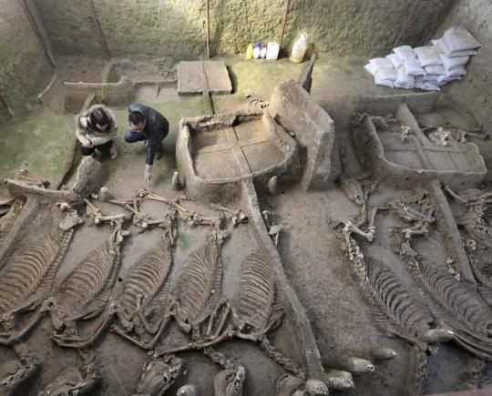 Mormânt vechi de 2500 de ani, aparţinând unei familii regale, descoperit în China