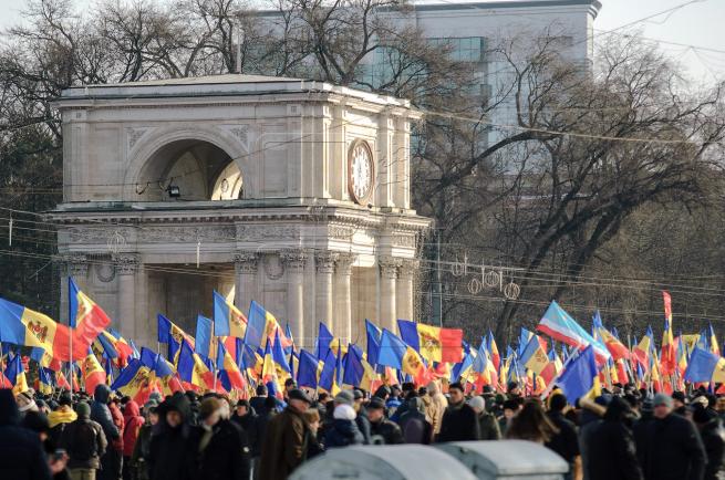 Sondaj surprinzator. Doar 21% dintre moldoveni isi doresc unirea cu Romania