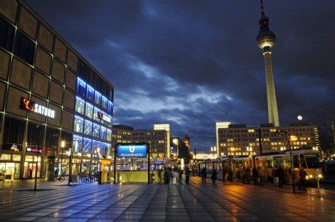 Pregăteau atentat la Berlin, în Alexanderplatz. Poliția germană a arestat trei presupuși jihadiști