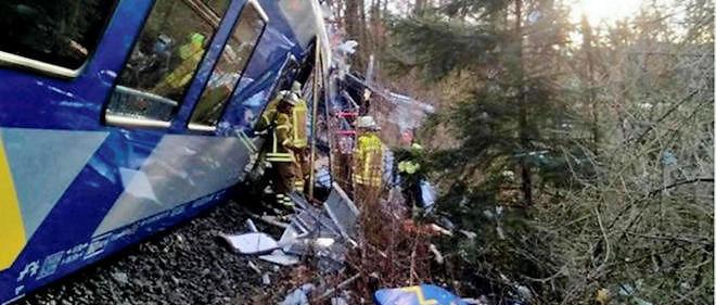 Tragedia feroviară din Germania: A fost EROARE UMANĂ. Dispecerul e de vină!