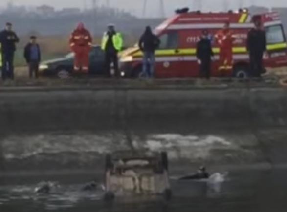 VIDEO. Tragedie în Capitală. O tânără a murit înecată, după ce a căzut cu mașina în Dâmbovița