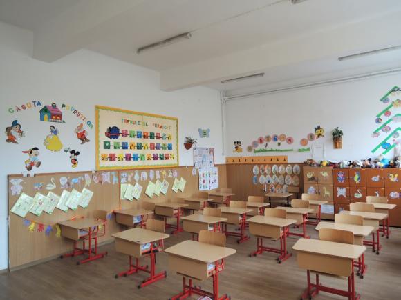 Ministerul Educaţiei: 80.774 de cereri de înscriere în clasa pregătitoare