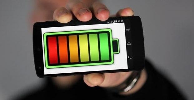 Cum afli ce aplicaţii consumă bateria smartphone-ului tău 