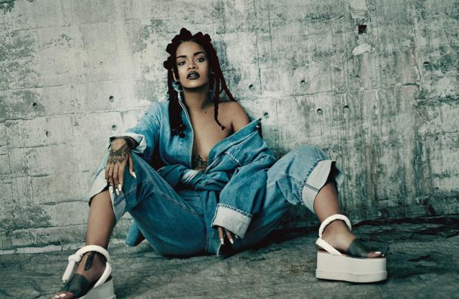 S-a confirmat oficial, Rihanna vine la București pe 14 august !