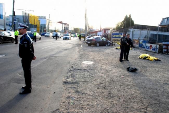 Accident groaznic la Brăila: Cinci morţi, după ce un șofer drogat a intrat cu mașina într-o stație de autobuz