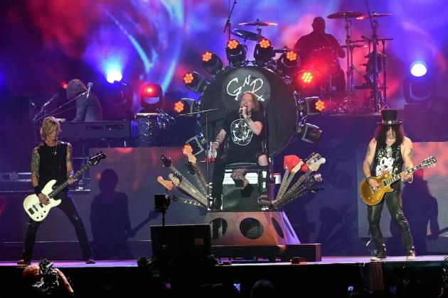 Accident în Mexic: un fan Guns N' Roses a murit și 29 sunt răniți (video)