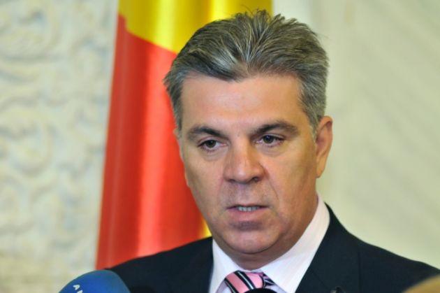 Dragnea rămâne preşedintele PSD. Zgonea ameninţă cu demisia