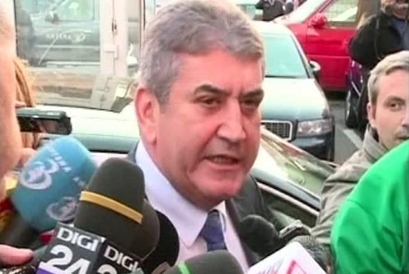 Gabriel Oprea, la DNA. Procurorii au pus sechestru pe o parte din averea fostului vicepremier