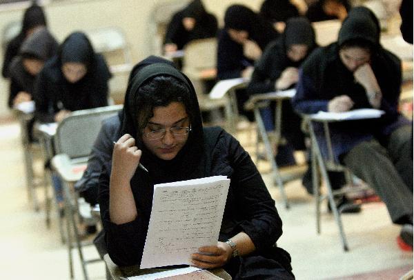 Irakul a oprit internetul în perioada examenelor naționale, ca să nu copieze elevii