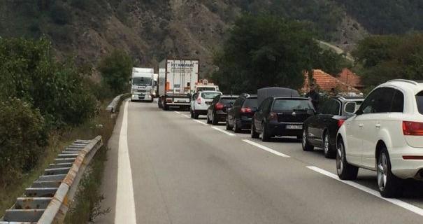 Trafic îngreunat pe DN7, în judeţul Vâlcea