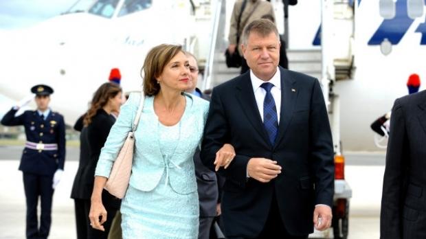 Pierde o casă, câştigă un avion. Cioloş a semnat decizia privind aeronava lui Iohannis 