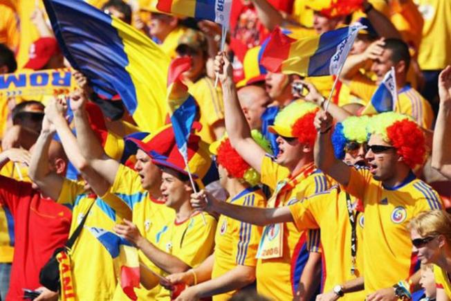 România riscă sancțiuni importante, după ce suporterii români au aprins torțe în tribune, la meciul cu Elveția
