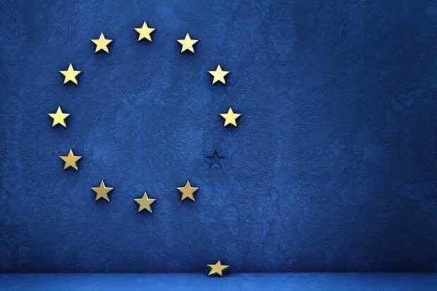 Efectul Brexit? Tot mai mulţi români din Marea Britanie îşi caută case în ţară