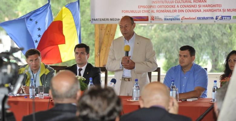 Băsescu: Bucureștiul trebuie să negocieze cu Putin unirea Republicii Moldova cu România