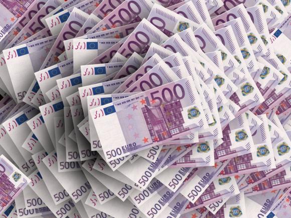 Finlanda testează ideea de „bani din cer”: 560 de euro pe cap de locuitor