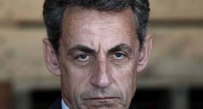 Scena politică din Franța, bulversată. Parchetul îl vrea pe Sarkozy. Cineva se bucură pe margine