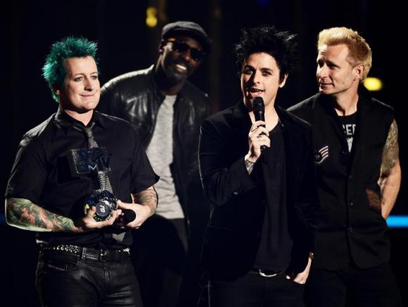 La MTV EMA, Green Day a luat Global Icon Award