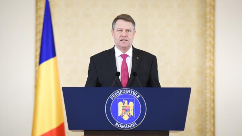 Klaus Iohannis: Mâine voi avea primele consultări cu partidele politice