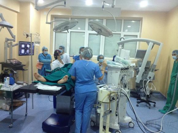 Apelul disperat al unui neurochirurg de la Spitalul Colentina: Doi pacienţi sunt condamnaţi la moarte!