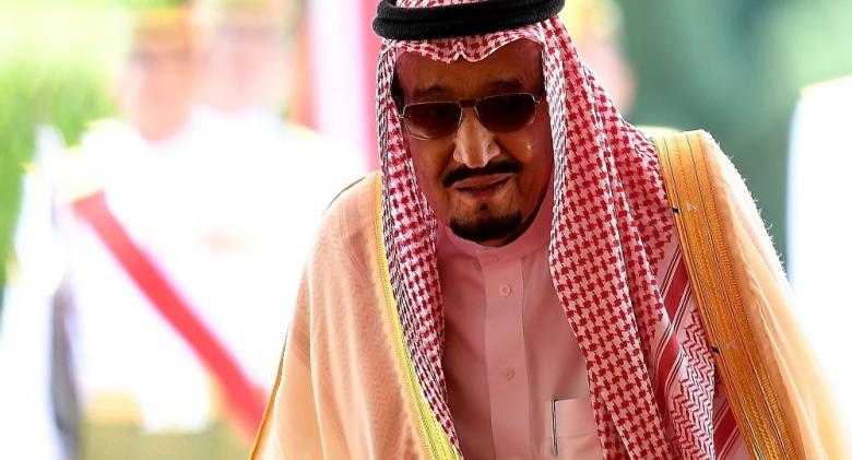 Regele saudit a plecat în călătorie diplomatică: 459 de tone de bagaje, 1.500 de însoțitori