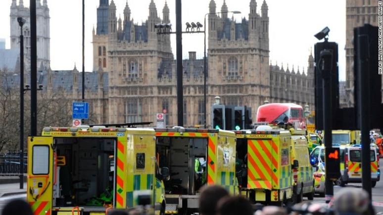 Românca rănită în atacul de la Londra este în stare gravă. Un alt român rănit a fost externat