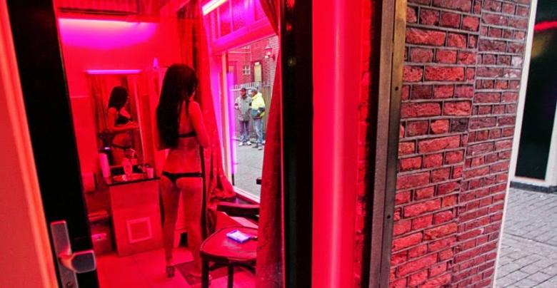Confesiunile unei prostituate din Districtul Roșu:  În meseria asta nu se face atât de mult sex pe cât se crede (FOTO)