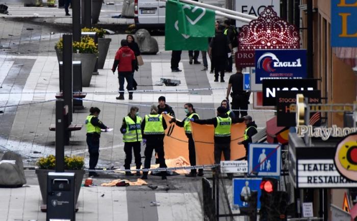 VIDEO. Momentul în care camionul pătrunde în mulțimea aflată în zona pietonală din Stockholm