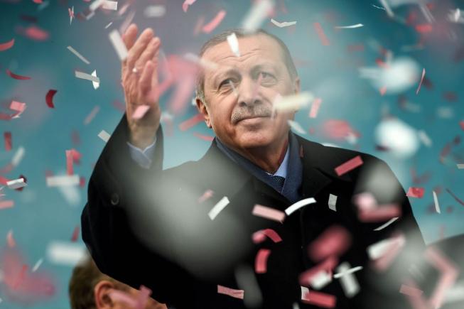 Turcia a prelungit starea de urgenţă. Erdogan le spune europenilor să stea la locul lor
