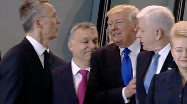 America first! Trump l-a împins mârlănește pe premierul Muntenegrului la summit-ul NATO! (VIDEO)