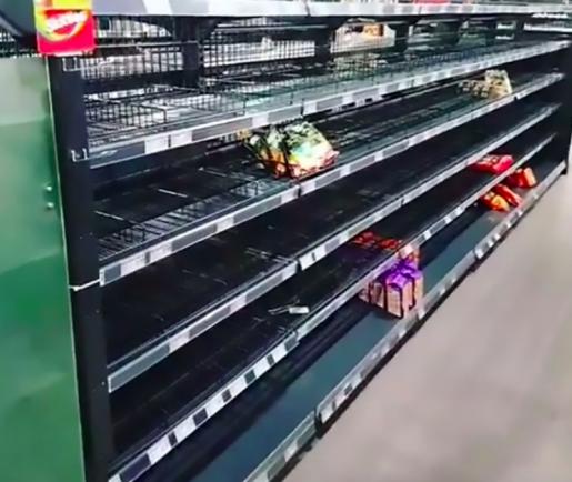 Un supermarket și-a golit rafturile pentru a lupta contra xenofobiei!