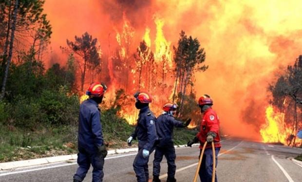 Portugalia: 12 ani de închisoare pentru un pompier piroman!
