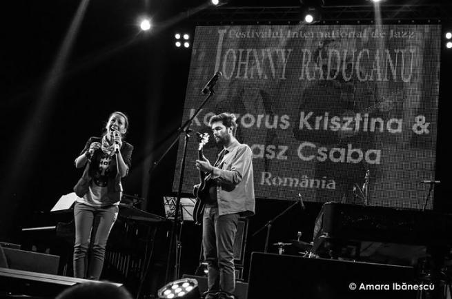 Koszika şi Csabika live la Clubul Ţăranului